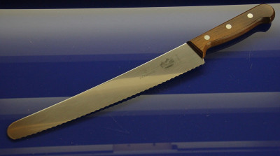 Victorinox Konditorsge Holzgriff 5.2930.22G Brotmesser