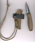 Peltonen M23 Ranger Cub FJP 306 Coyote Messer in coyotefarbener Kydexscheide