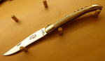 Forge de Laguiole Klappmesser zweiteilig helles Horn hochglanz poliert Messingbacken 00004003